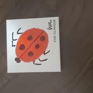 New vera for clinique compact pallet